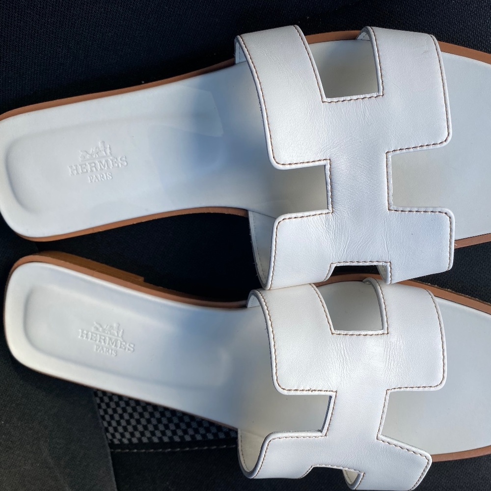 Hemes Sandals